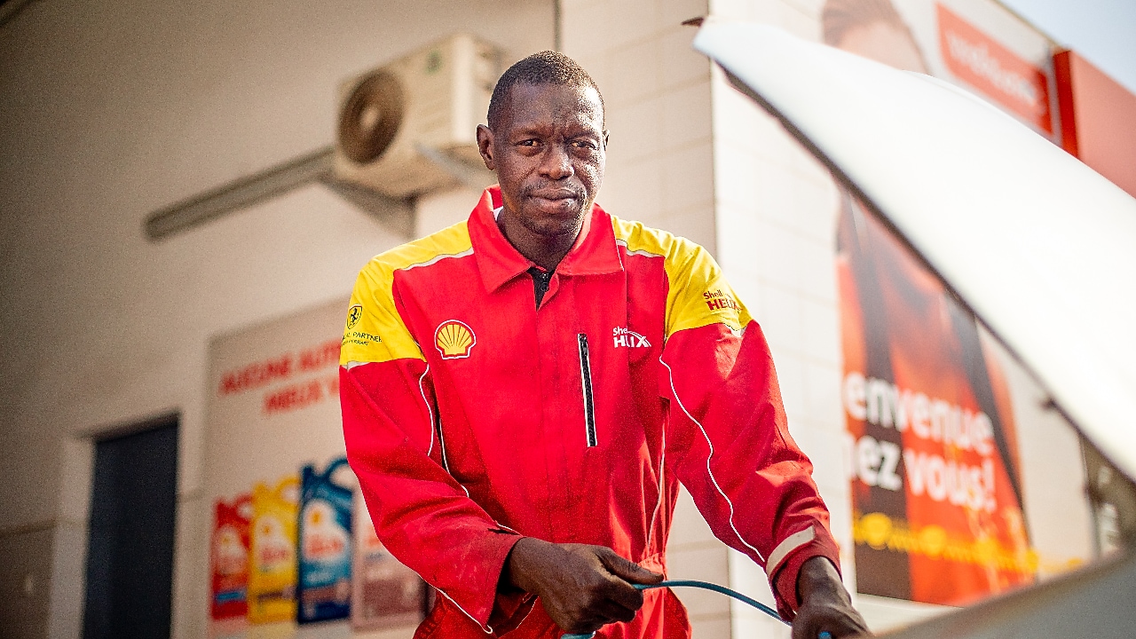 Employé d'une usine GTL